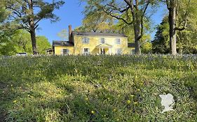 The Sunnyside Sisters Bed And Breakfast